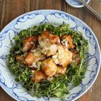 【鶏むね肉の塩麹から揚げのねぎ塩麹だれがけ】