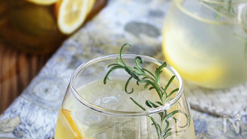 爽やか 梅はちみつレモネード By 奥津純子 タラゴン レシピサイト Nadia ナディア プロの料理家のおいしいレシピ