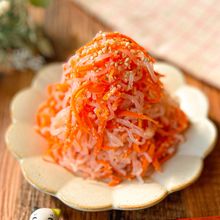 家計応援☆今安い食材を使った【人参としらたきのたらこ和え】