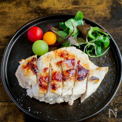 【漬け込み時間ナシでもジューシー】鶏むね肉ステーキ