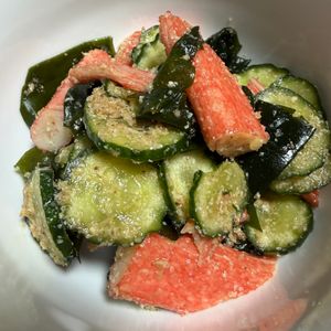 ゆっこの作ってみた!投稿(あと1品に♪『かにかまときゅうりとわかめの胡麻ポン酢和え』)