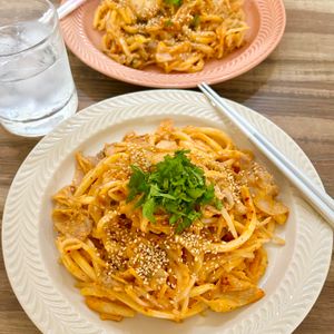 のりのり🐾🎀🤍の作ってみた!投稿(【もやしとキムチのマヨ醤油焼うどん】包丁不要！節約にも！)