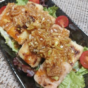 よっこの作ってみた!投稿(【カリッと美味しい♡厚揚げの油淋鶏風】そそる万能だれ！)