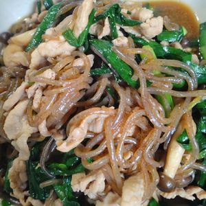 ゆみの作ってみた!投稿(【豚肉と糸こんの中華煮】腸活、ダイエットに)