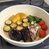 夏こそ食べたい♪【夏野菜と鶏肉の焼き煮浸し】の工程3