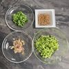 【さっぱり食べて元気に！】夏野菜のねばねば生ふりかけの工程1