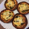 たりおの作ってみた!投稿(餃子の皮にのせて焼くだけ！トースターで「高菜マヨチーズピザ」)