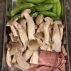 焼肉のたれで！スナップエンドウとしめじのカレー炒めの工程1