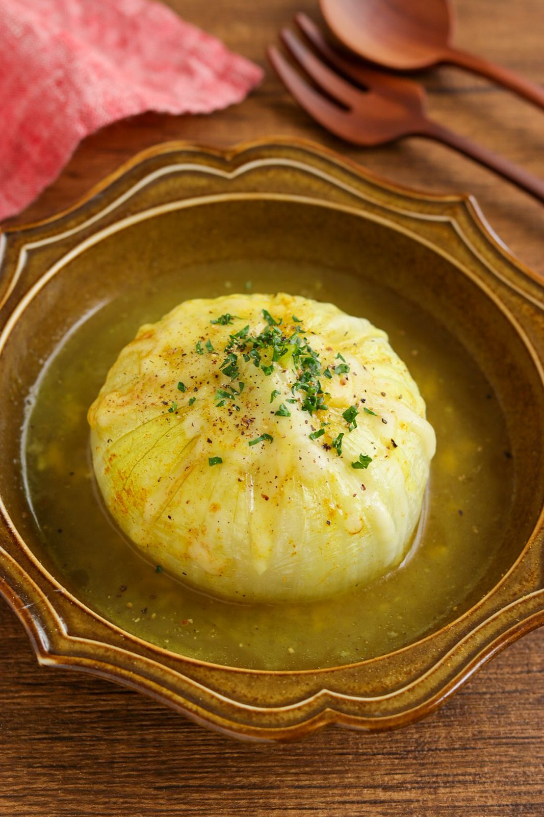 新玉ねぎのカレーチーズ蒸し