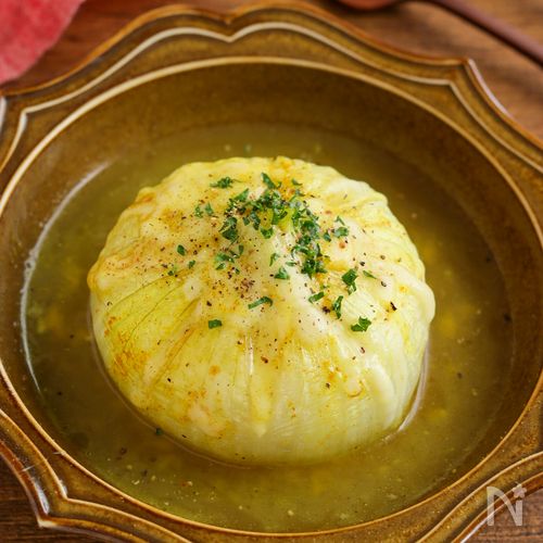 とろとろ♡まるごと新たまねぎのカレーチーズ蒸し
