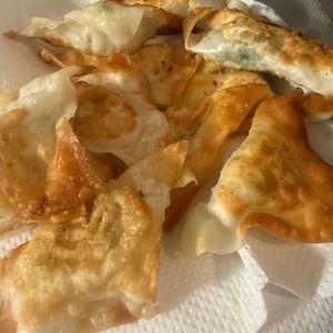 ®︎♡♡の作ってみた!投稿(パリッとやみつき！しそはんぺんのワンタン揚げ)