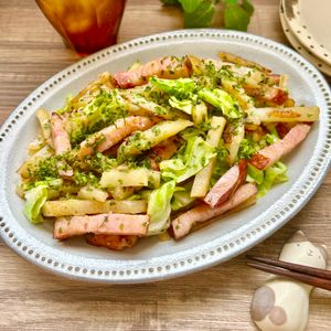 のりのり🐾🎀🤍の作ってみた!投稿(行列の定食屋さんの🍚のり塩じゃがバター野菜炒め定食🤩)