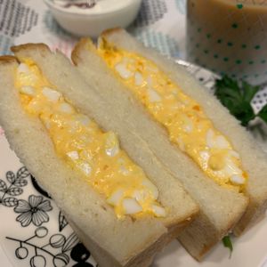 ぐ〜たら子の作ってみた!投稿(【ふわふわ♡定番のたまごサンド】シンプルでおいしい！)