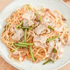 やみつき！豚バラ肉とにんにくの芽のパスタ