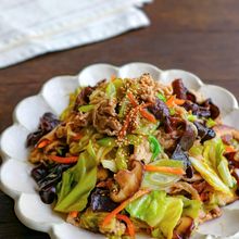 春のごちそう肉野菜炒め
