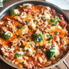 【煮込み10分！】チーズあふれる豚こまのトマト煮込み