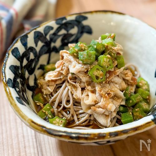 夏に食べたい♪【梅オクラの冷しゃぶ蕎麦】