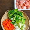 鶏と野菜のマロニースープ【子供受け抜群♪】の工程1