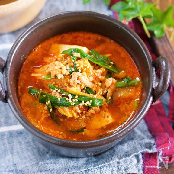 煮るだけ5分♪『豆腐とキムチのコクうま味噌スープ』