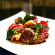 カラフルピーマンと肉団子の甘酢あん