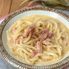 レンジでかんたん♪【とろとろカルボナーラうどん】