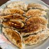 くだもの大好き🧡の作ってみた!投稿(ポリ袋で作るから手が汚れない♡旨味たっぷり♪♪【焼き餃子】)