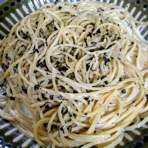 ゆみの作ってみた!投稿(混ぜるだけで絶品！海苔まみれクリームパスタ)
