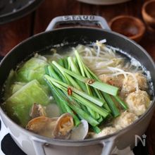 定番からアレンジまで寒い冬に食べたい鍋特集