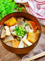 ほっこり美味しい~！かぼちゃと油揚げの豚汁