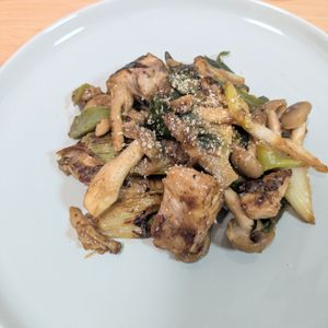 ゆいの作ってみた!投稿(【焼きさばとねぎの味噌炒め】お魚おかずが美味しく仕上がる！)