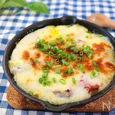ふわふわトロットロ♡スキレットde長芋とタコのグラタン