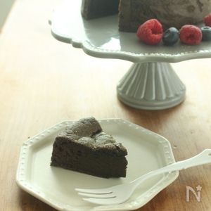 チョコレート・バター―・乳製品不使用♪黒ごまのガトーショコラ