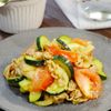 すぐできる♪豚こまと夏野菜の塩麹カレー炒めの工程4