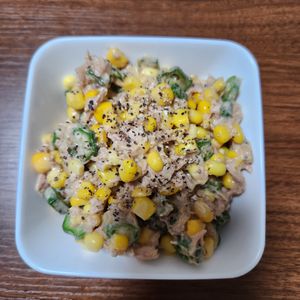 とももの作ってみた!投稿(オクラとコーンの《胡麻マヨ♡ツナサラダ》)