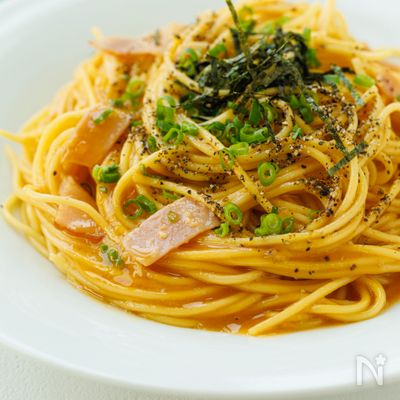 ワンパン！粉チーズ香る♪麺つゆ釜玉パスタ