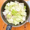 材料2つで作れる！基本の野菜炒めの工程2
