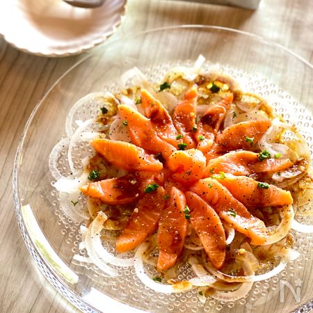 さっぱり 玉ねぎとサーモンのバルサミコソースがけ By Asuca レシピサイト Nadia ナディア プロの料理家のおいしいレシピ さっぱり 玉ねぎとサーモンのバルサミコソースがけ By Asuca レシピサイト Nadia ナディア プロの料理家のおいしいレシピ