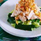 たれが絡む♪『蒸し鶏ときゅうりのホット油淋鶏だれ』