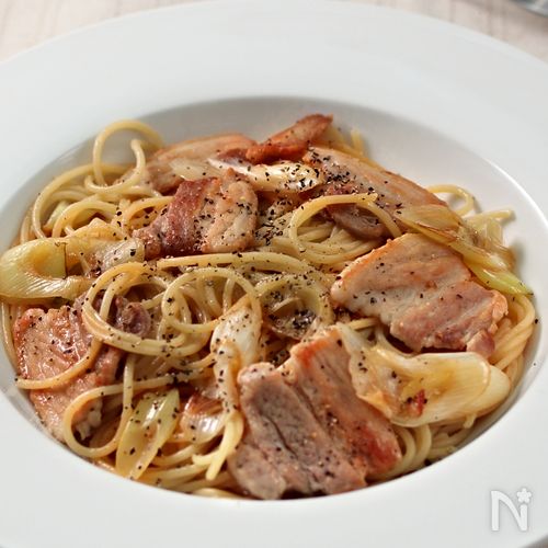 豚バラと長ねぎのねぎ塩パスタ♪