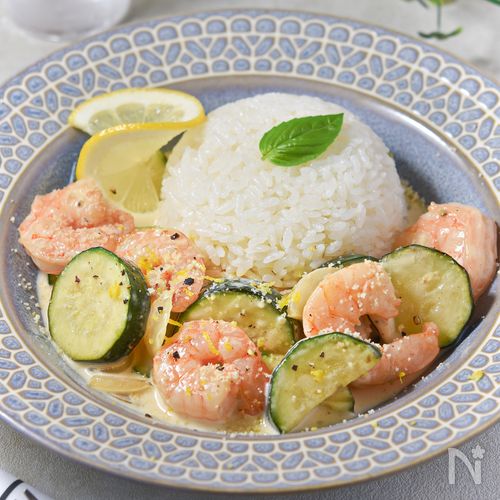 ズッキーニとえびのクリーム煮│ワンパンで夏の爽やかおかず