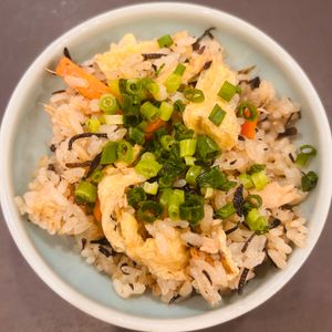 tAnAkoの作ってみた!投稿(【ひじきとツナの炊き込みご飯】栄養満点◎入れて待つだけ！)
