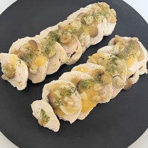 らきの作ってみた!投稿(〖鶏ハムの濃厚マッシュルームソース〗クリームソースが絶品♡*)