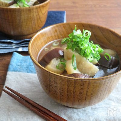 ほっこり簡単◎なすと薄揚げのみそ汁