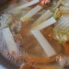 【煮込むだけ！お雑煮風鶏もも肉の白だし餅スープ】節約/時短の工程3