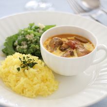 漬けて煮込むだけ簡単バターチキンカレー