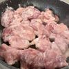 【濃厚でやみつき確定】鶏肉のバター醤油焼きの工程2