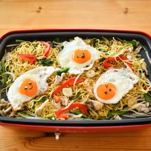 ホットプレートで☆スタミナ満点ガーリック焼きそば