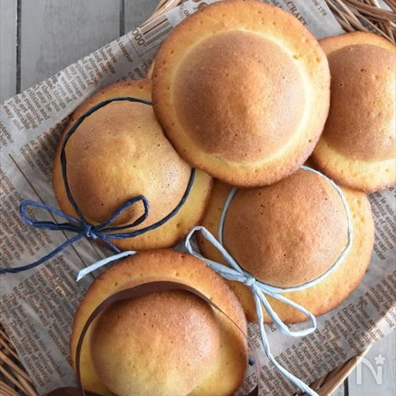 ホットケーキミックスを使って♪キュートなぼうしパン