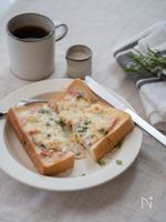 きのこのグラタントースト。