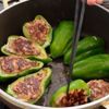 粉不要ではがれない!魔法の【ピーマンの肉詰め】の工程5